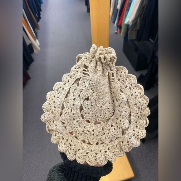 Vintage Ivory Macramé Purse Clutch - Picture 3 of 3